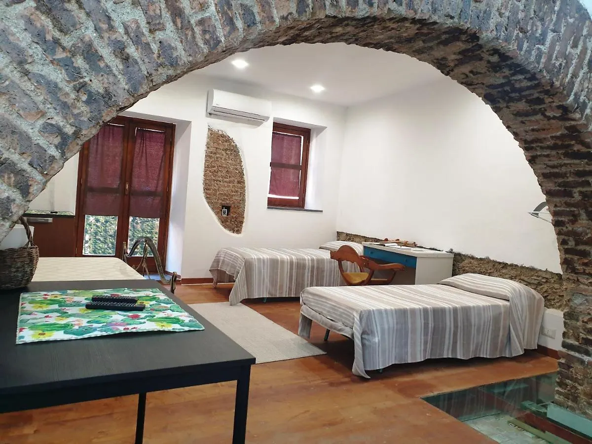 Sicily House Soprano Appartement Santo Stefano di Briga 0*,  Italië