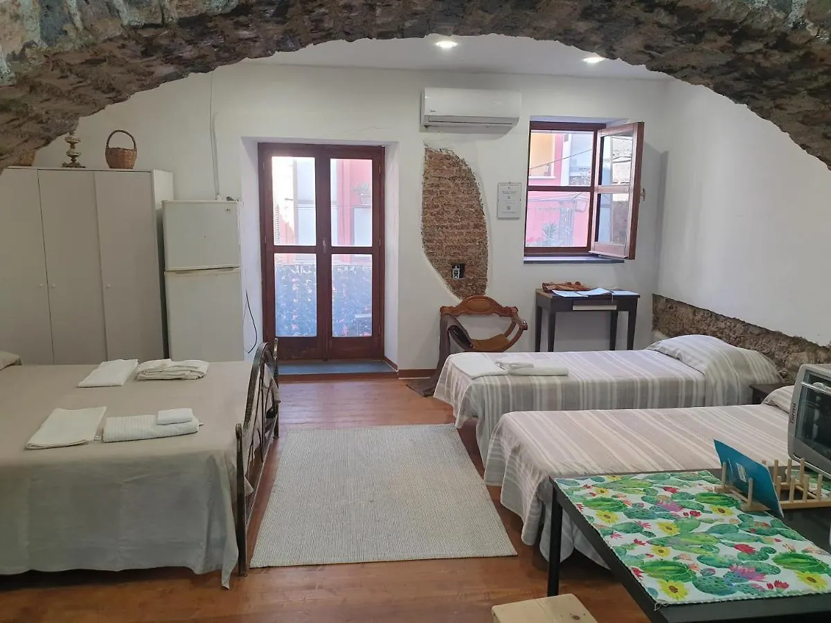 Sicily House Soprano Appartement Santo Stefano di Briga Italië